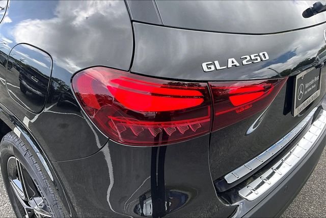 New 2026 Cosmos Black Metallic Mercedes-Benz GLA 250 image 14