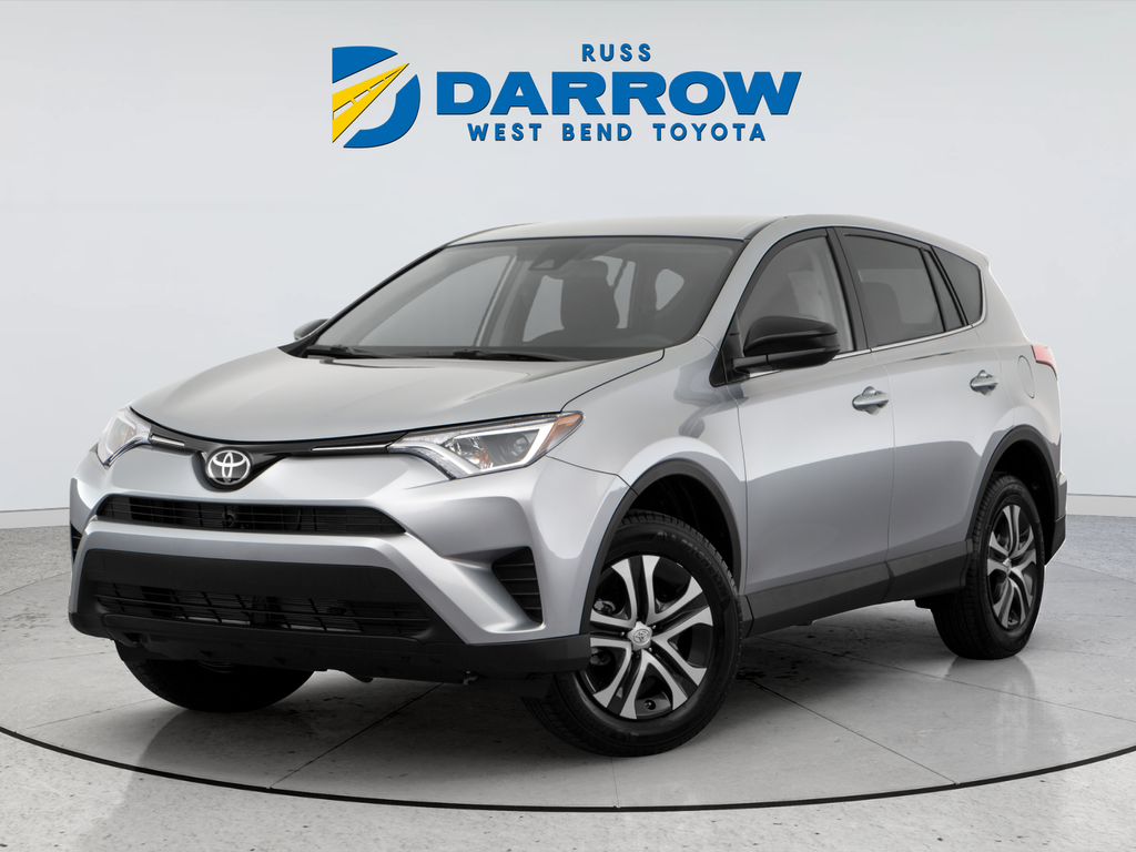 Used 2018 Silver Toyota LE image 2