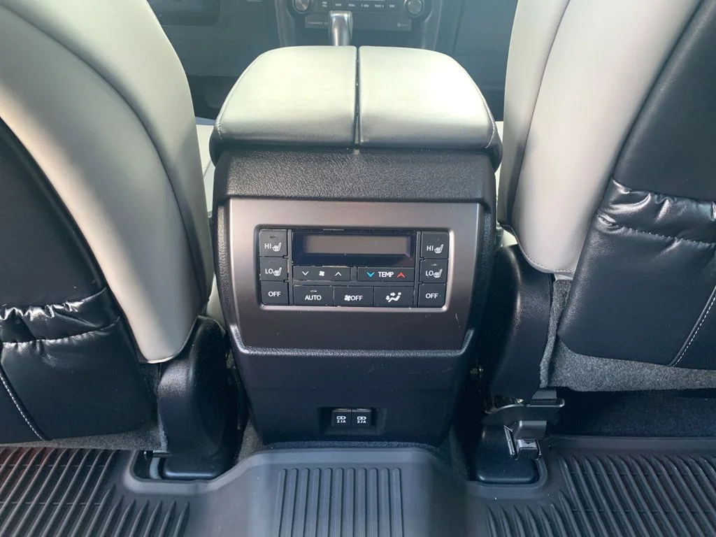 Used 2023 Black Lexus 460 image 15