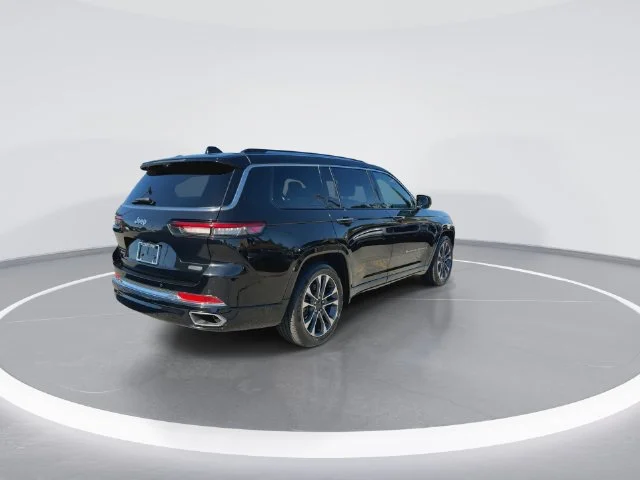 Used 2023 Black Jeep Overland image 8