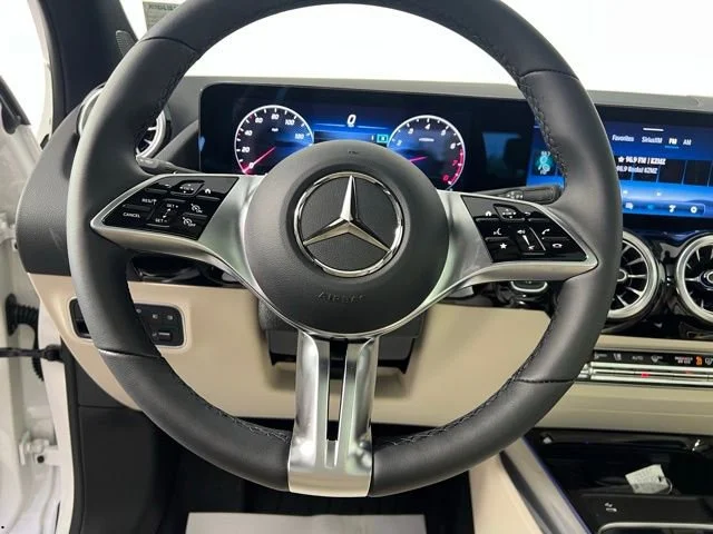 New 2026 Polar White Mercedes-Benz GLA 250 image 64