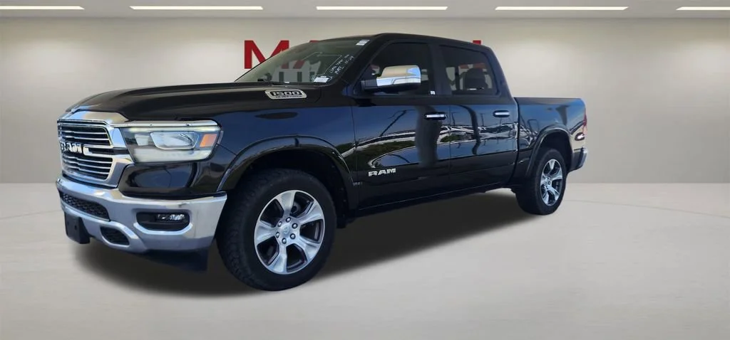 2022 RAM 1500 Laramie 4x4 Crew Cab 5'7's photo
