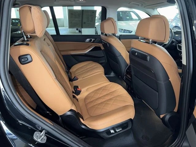 2026 BMW X7 40i - Photo 12