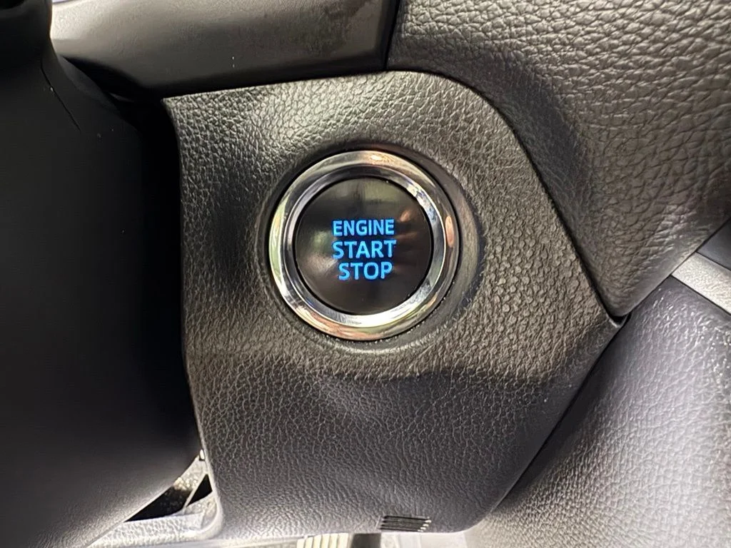 2019 Toyota RAV4 Limited - Photo 27