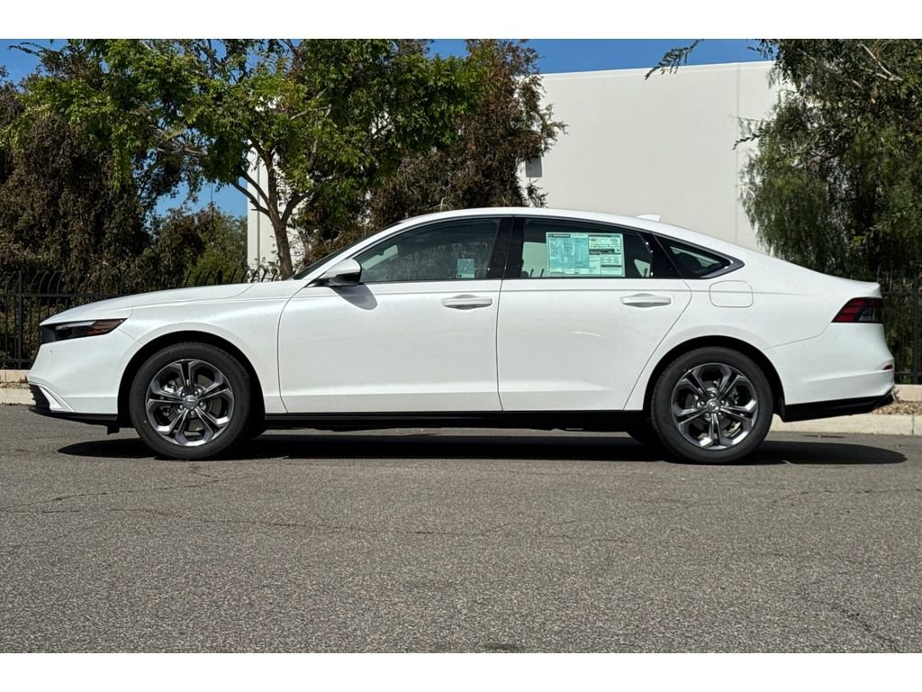 New 2026 Platinum White Pearl Honda EX-L image 8