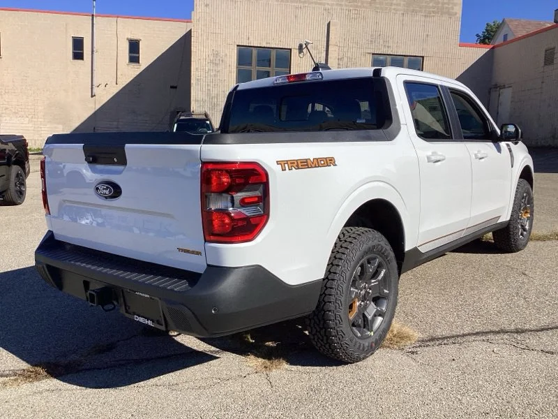 New 2026 Oxford White Ford Tremor® image 10