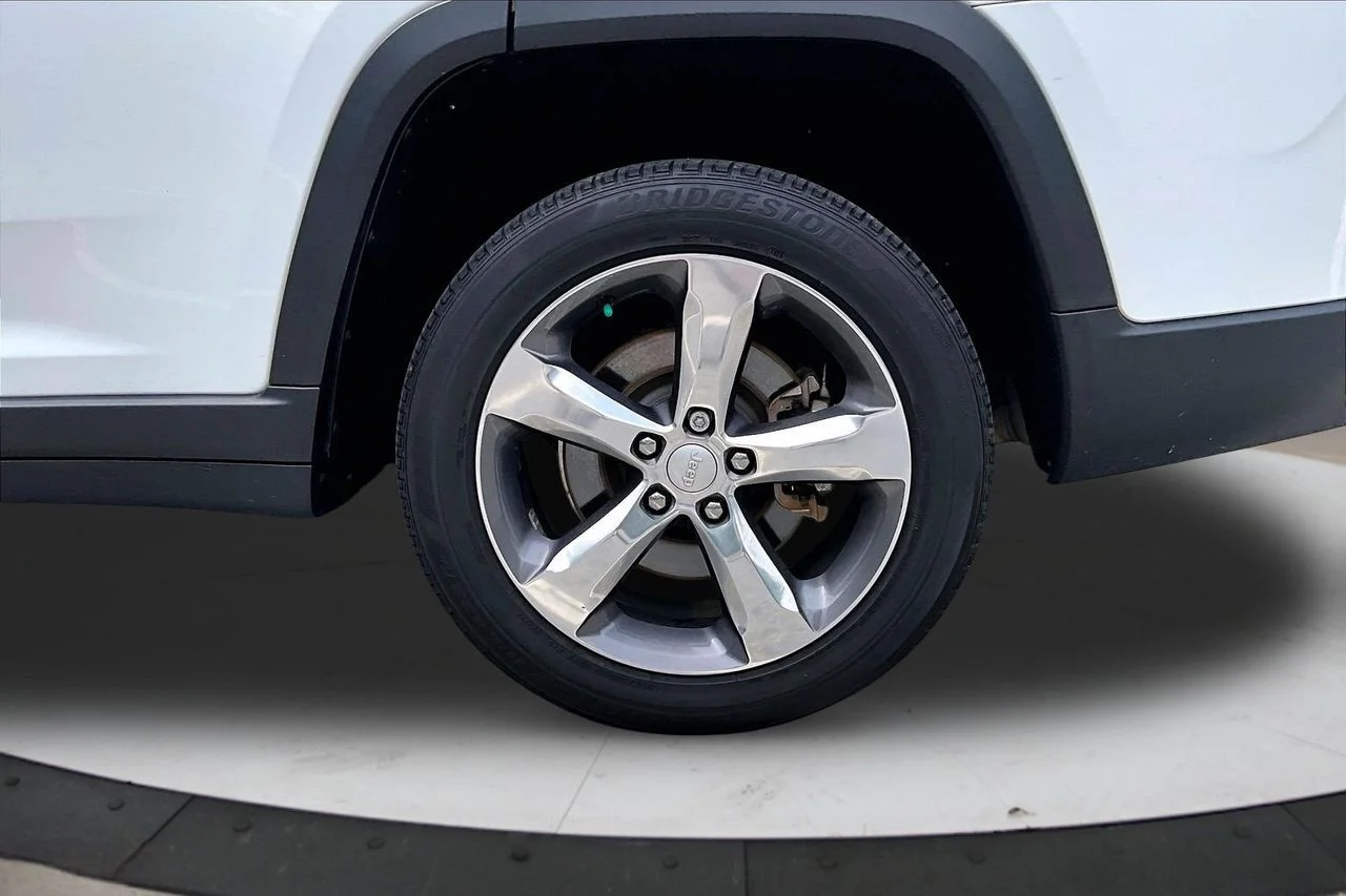 Used 2021 White Jeep Limited image 35