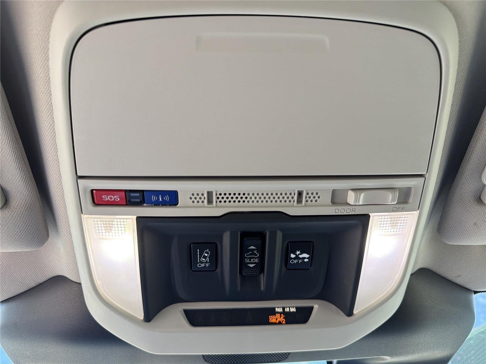 Used 2022  SUBARU 2.5IPREM image 24