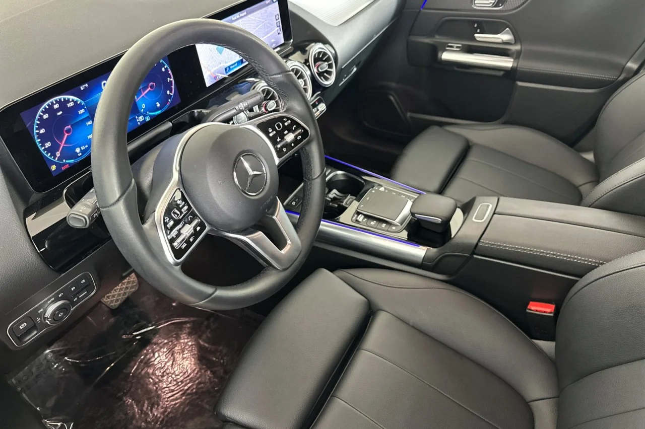 Used 2023 Polar White Mercedes-Benz GLA 250 image 9