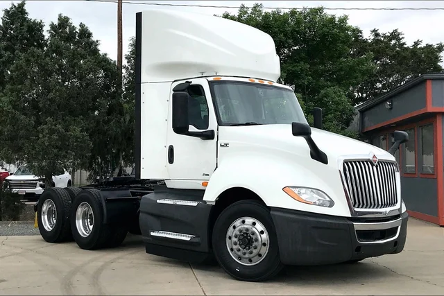 2021 International LT625 6x4 