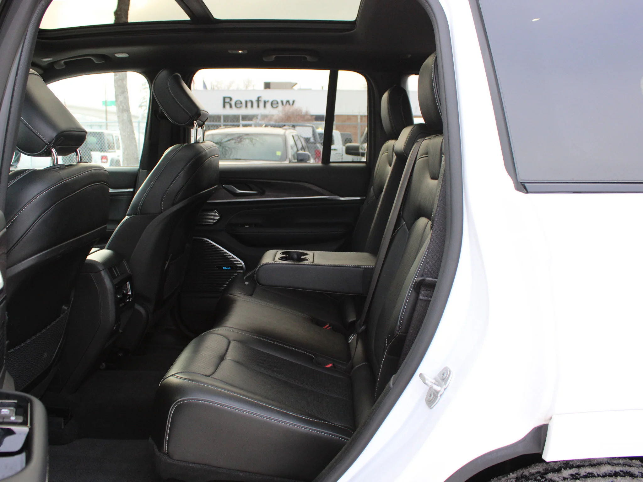 Certified Used 2023 White Jeep Overland * McIntosh | Hybrid | Heated Seats | Nappa Leather | Adaptive Cruise | Apple CarPlay image 17