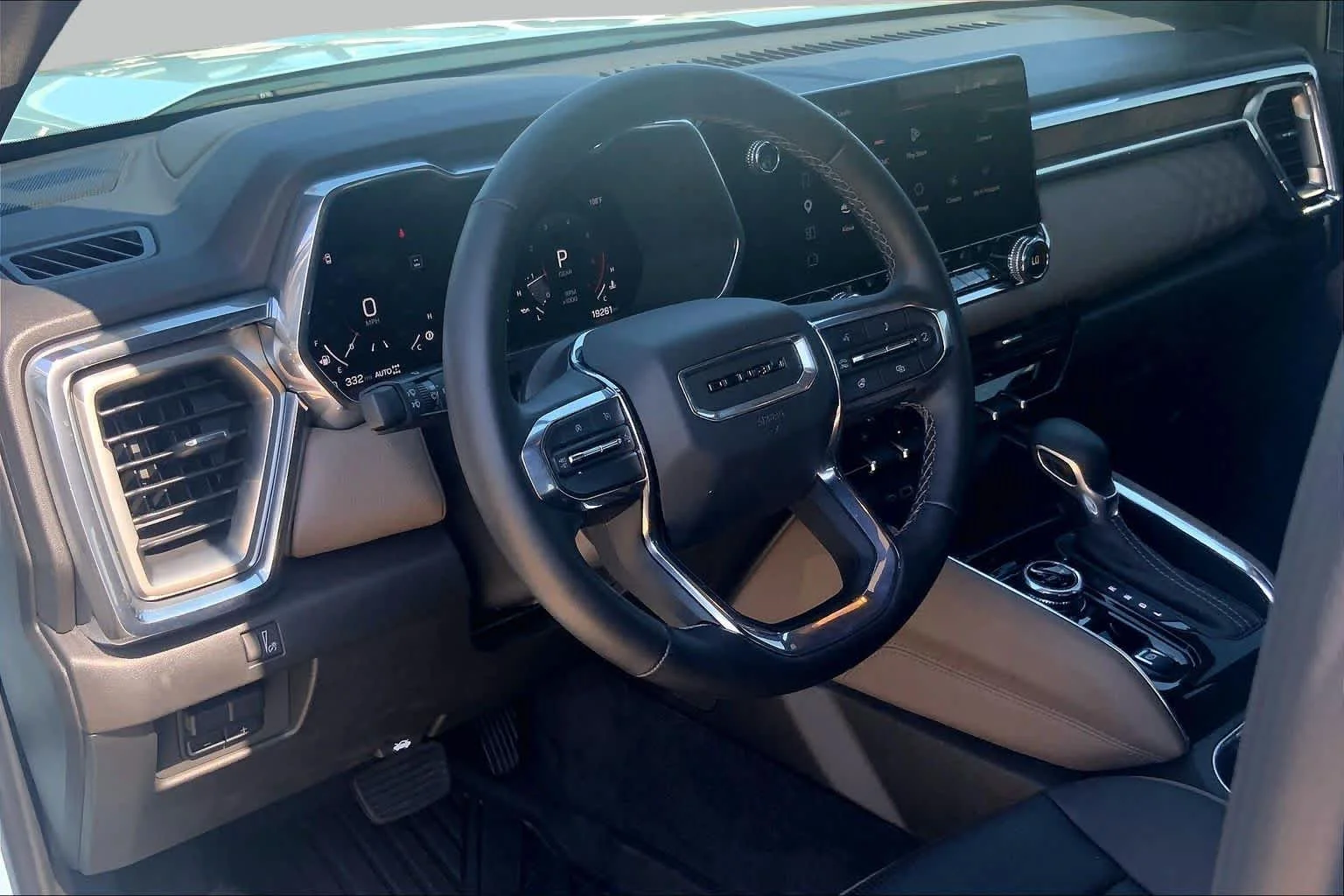 Used 2025 Glacier Metallic GMC Denali image 17