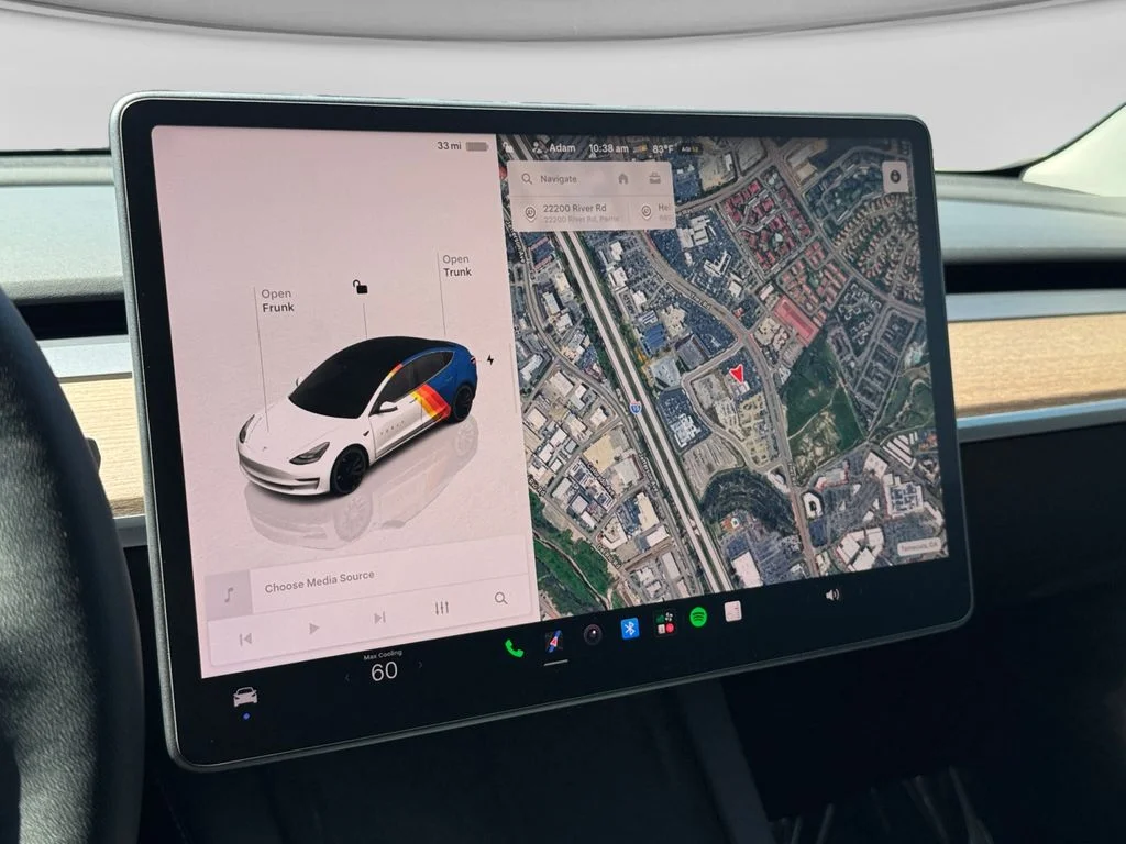 Used 2022  Tesla Performance image 14