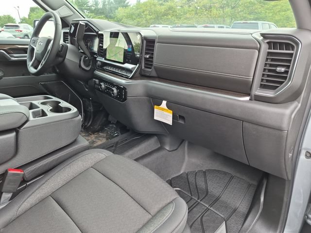 New 2026 Sterling Gray Metallic Chevrolet RST image 31