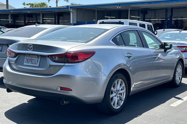 Used 2015 Snowflake White Pearl Mica Mazda i Sport image 5