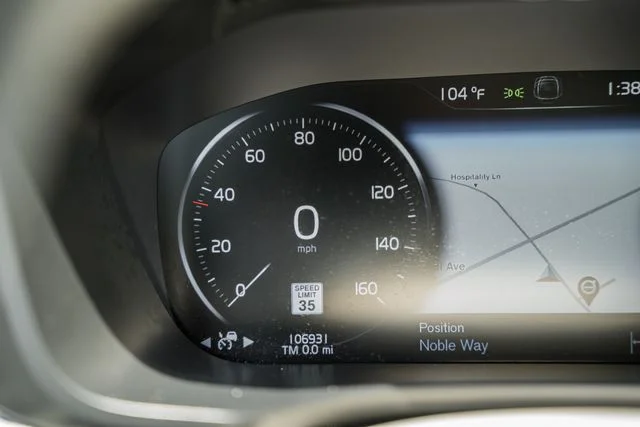 Used 2019 Denim Blue Volvo T5 Inscription image 42