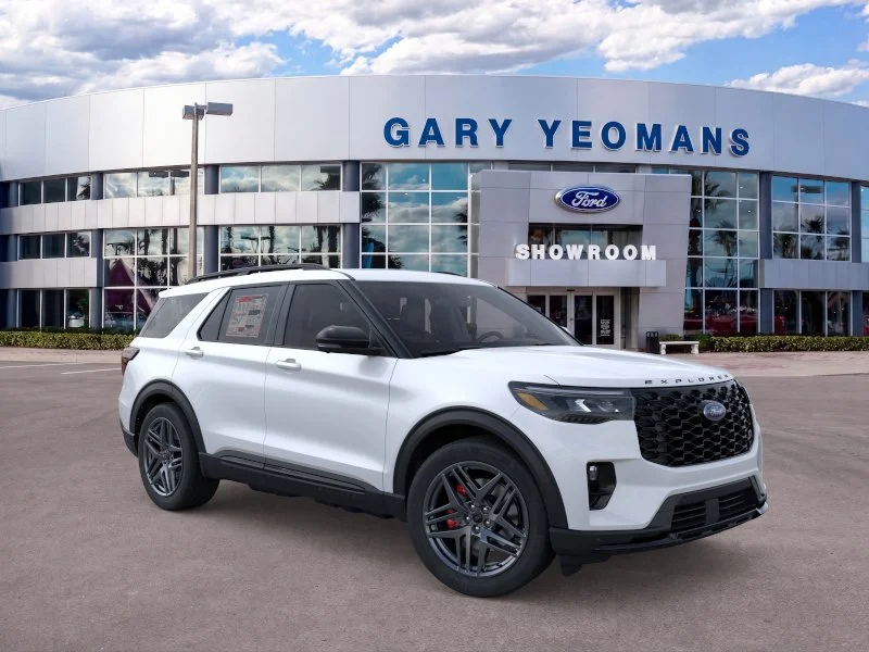 New 2026 Star White Metallic Tri-Coat Ford ST image 7