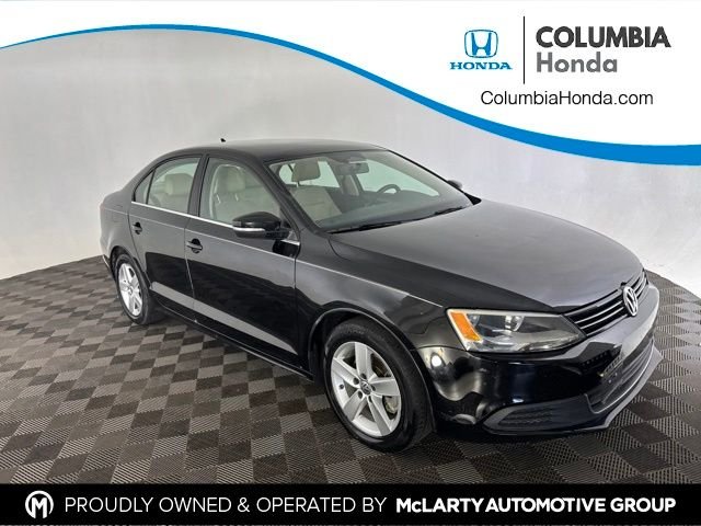 Used 2014  Volkswagen 2.0L TDI image 1