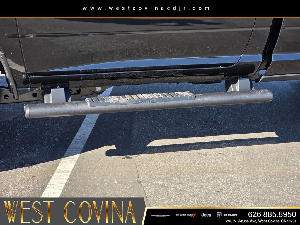 New 2026 Diamond Black Crystal Pearl-Coat Exterior Paint RAM Tradesman image 10