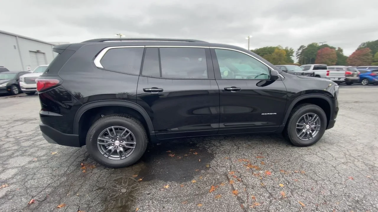 New 2026 Ebony Twilight Metallic GMC Elevation image 9