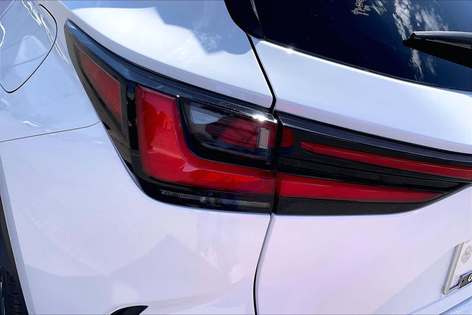 Used 2026 WHITE NOVA GLASS FLAKE Lexus Luxury image 27