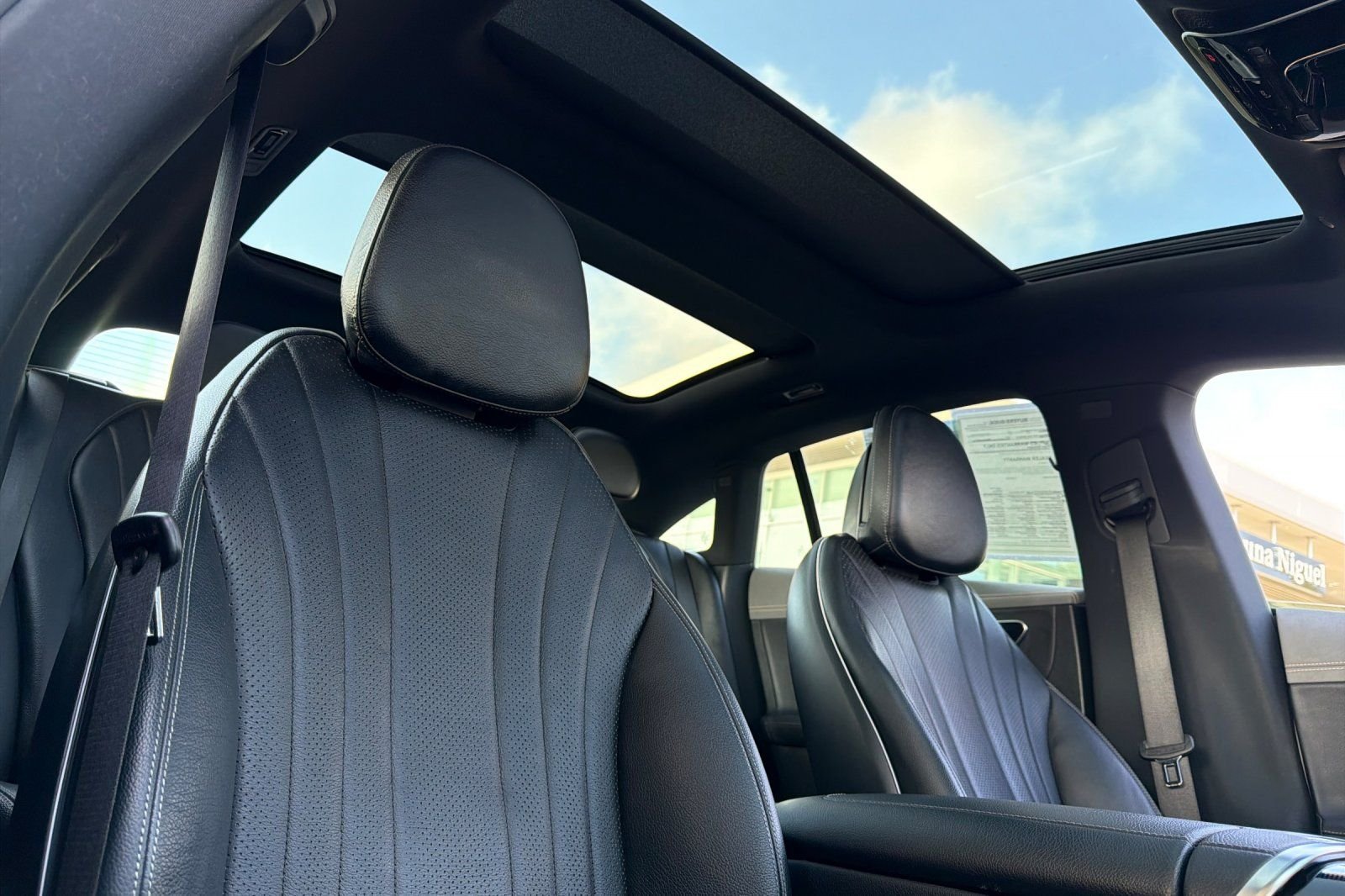 Certified Used 2023 White/off-white Mercedes-Benz 500 Sedan image 3