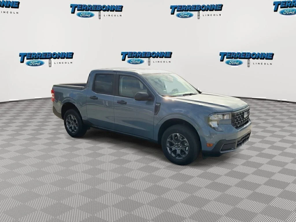 New 2026 Azure Gray Metallic Tri-Coat Ford XLT image 2