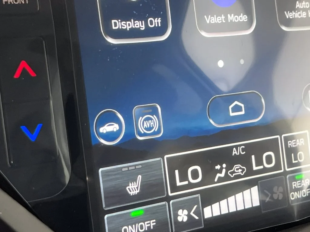 New 2027 DAYBREAK BLUE PEARL Subaru Premium 7-Passenger image 30