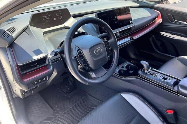 Certified Used 2026 WIND CHILL PEARL* Toyota  image 17