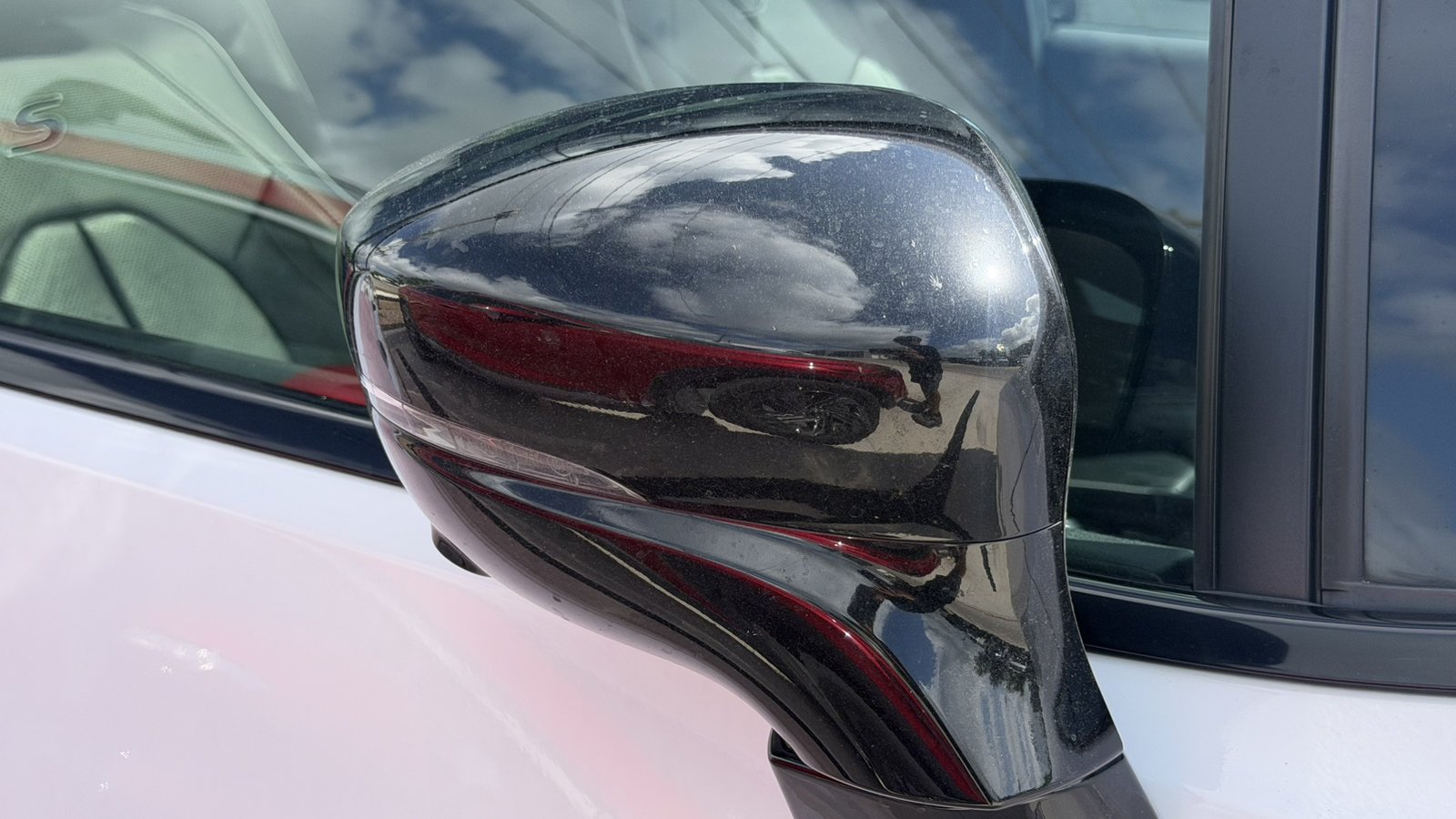Certified Used 2023 Bright White Clearcoat Chrysler Limited image 6