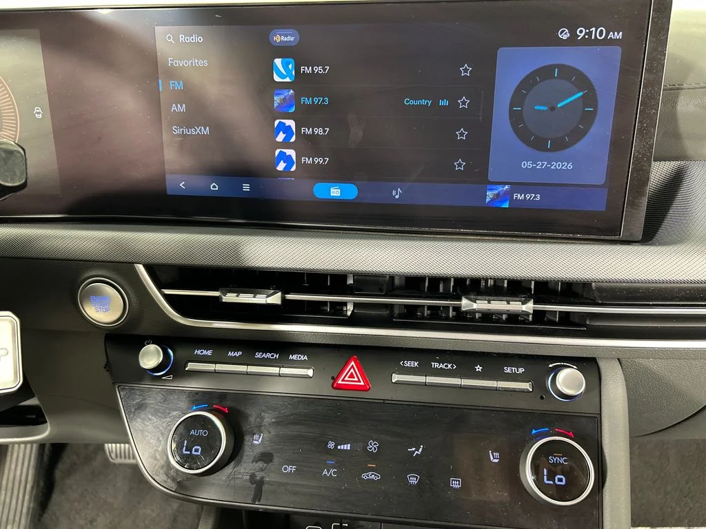 Used 2025 Silver Hyundai SEL image 15