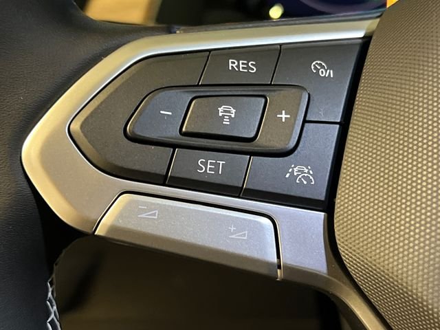 New 2026 Silver Volkswagen 2.0T SE w/Technology image 15