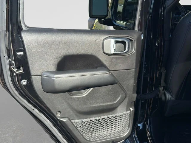 Used 2020 Black Jeep Overland image 14