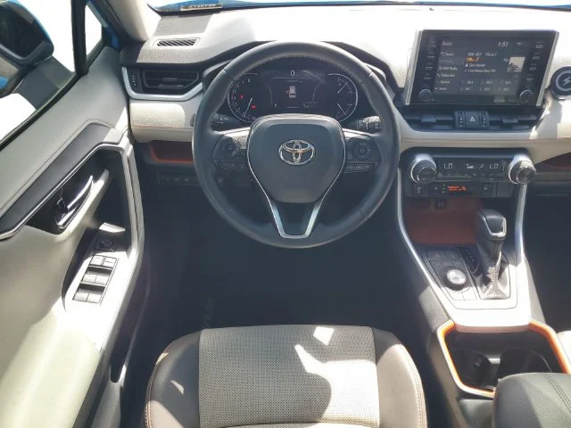 Used 2019 Blue Flame Toyota Adventure image 29