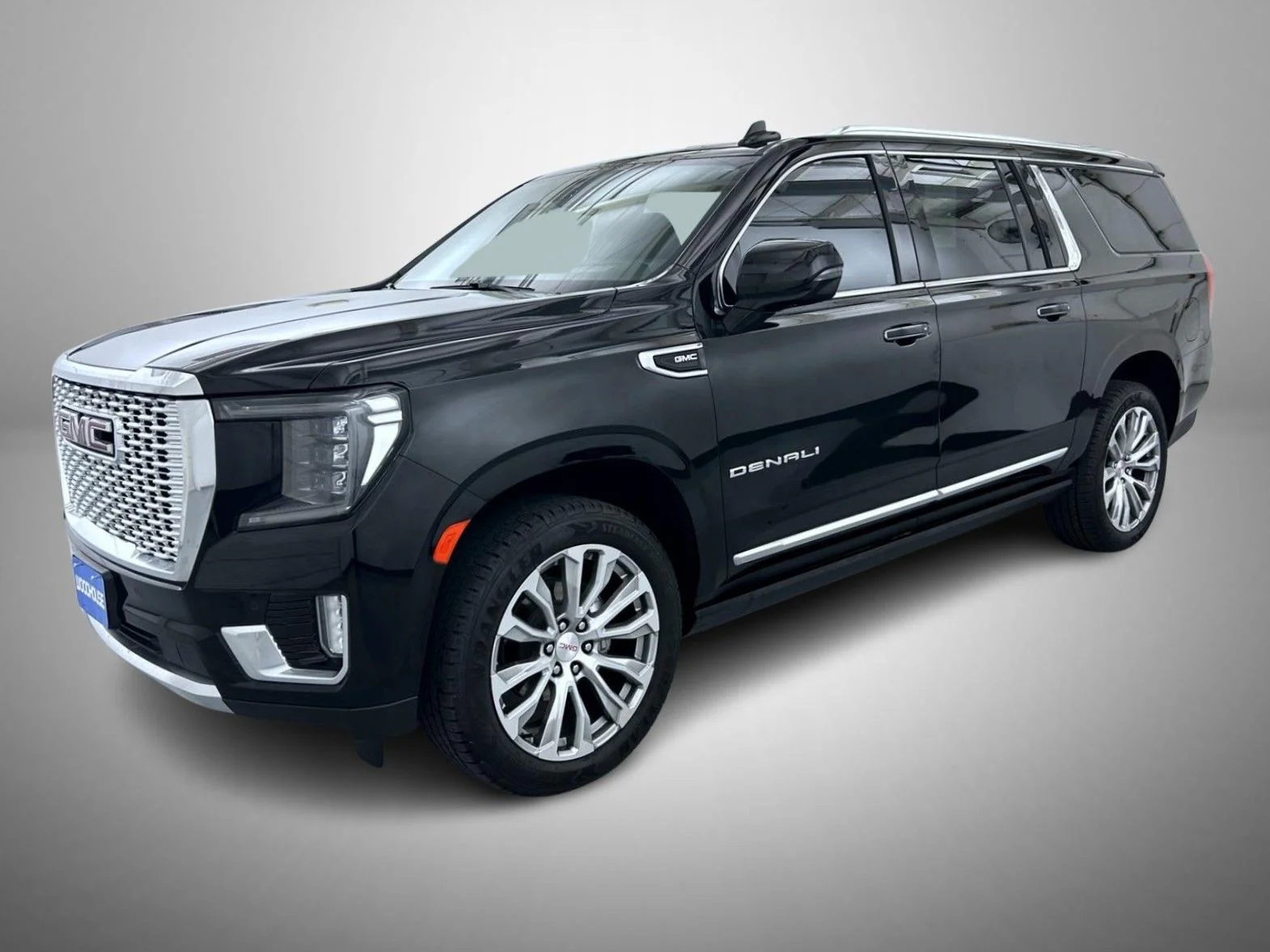 Used 2022 Black GMC Denali image 1
