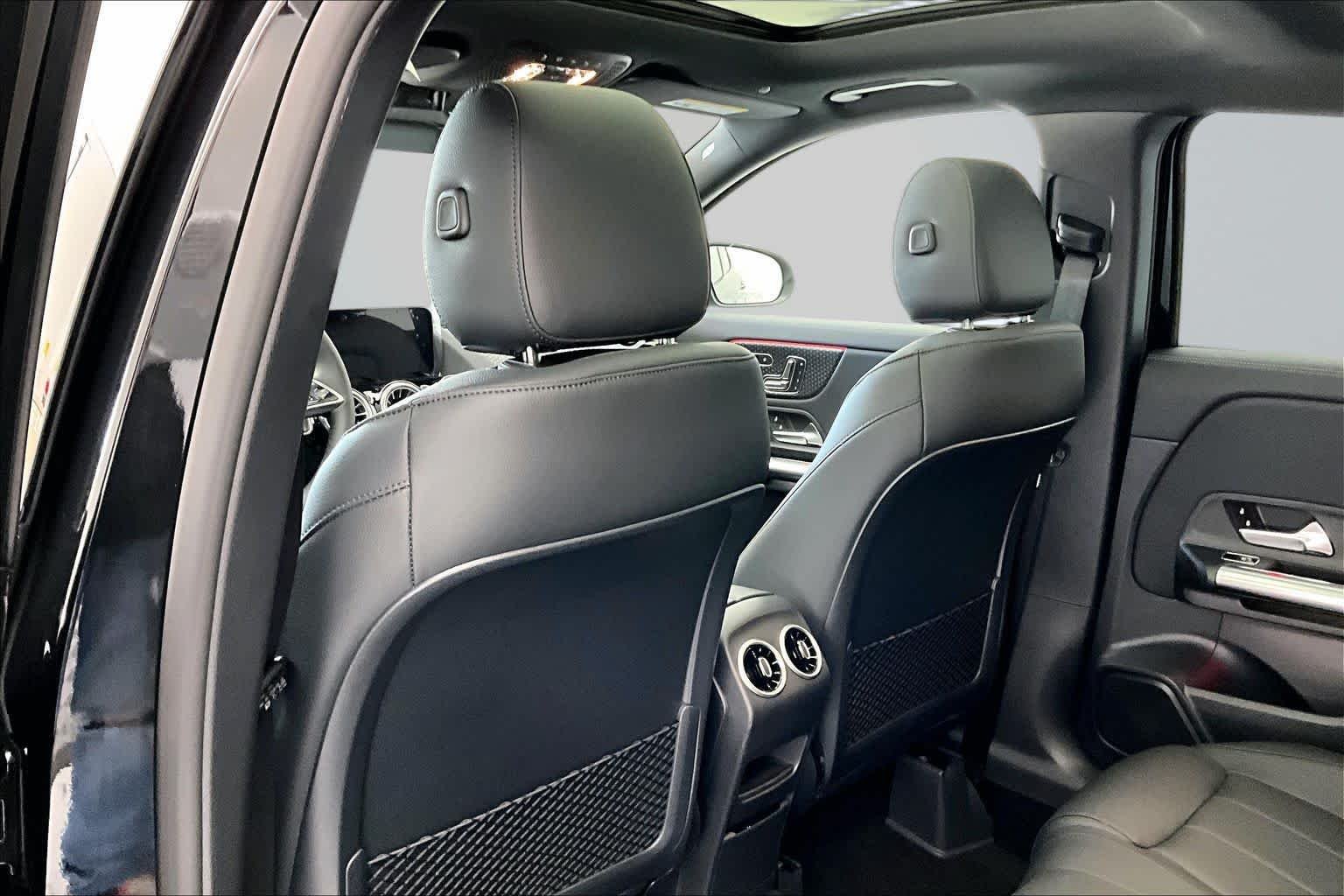 New 2026 Cosmos Black Metallic Mercedes-Benz GLA 250 image 12