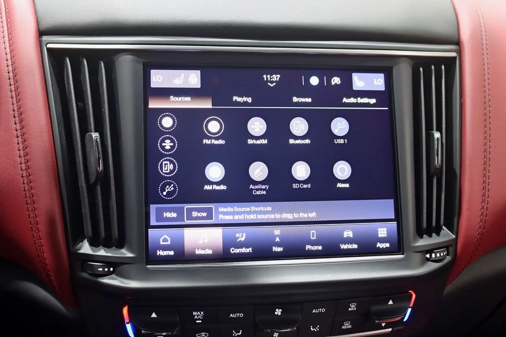 Used 2022 Black Maserati Modena image 21