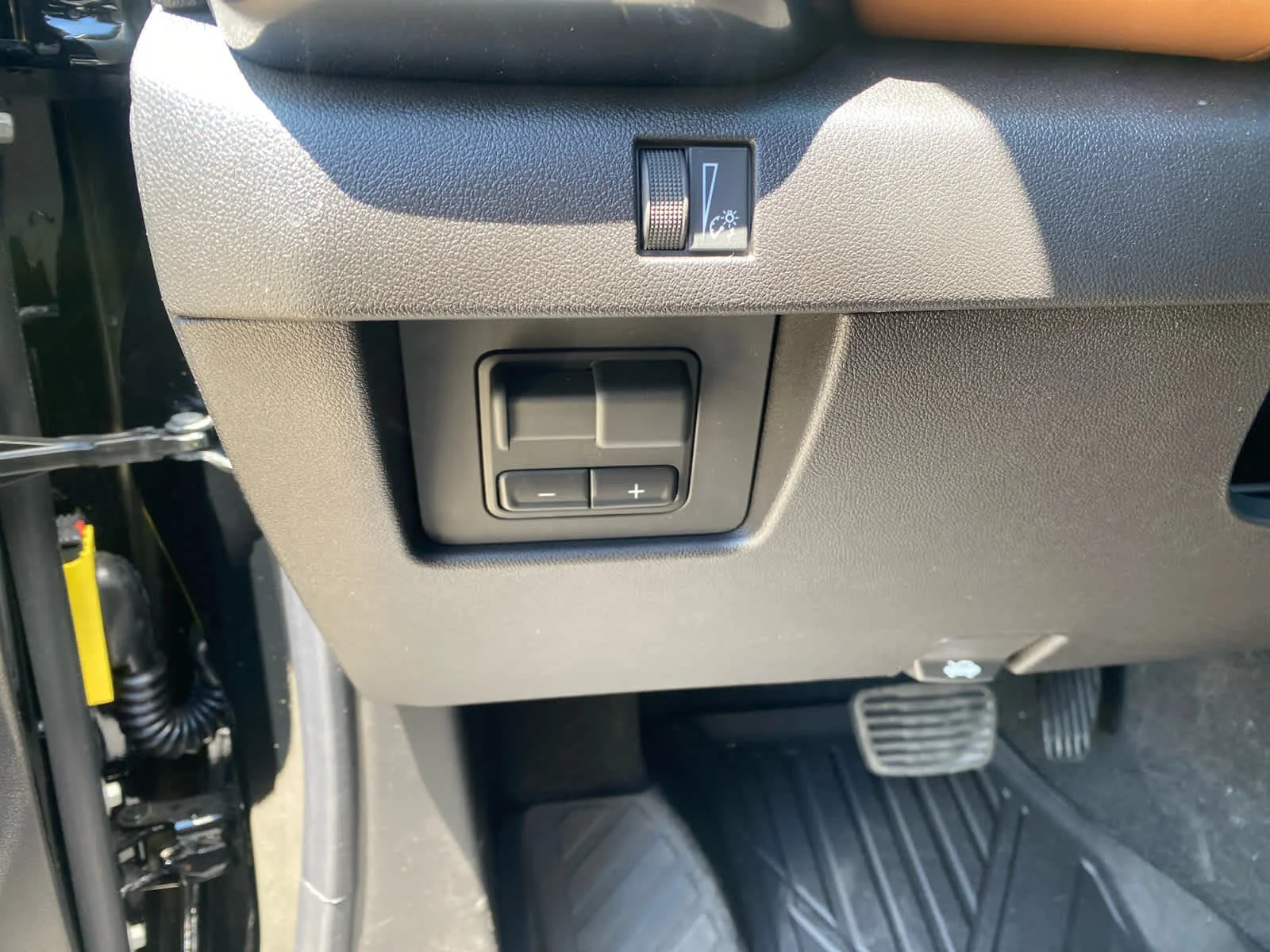 New 2026 Onyx Black GMC AT4 image 10