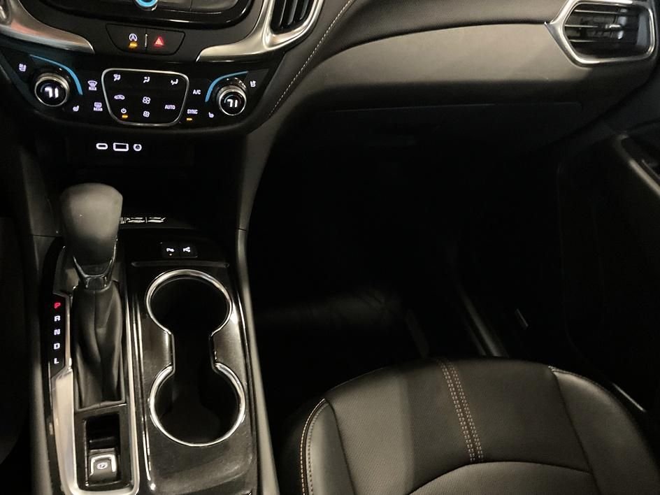Used 2024 Gray Chevrolet Premier image 24