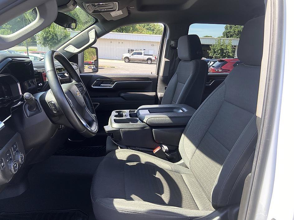 Used 2025 Summit White Chevrolet LT image 11