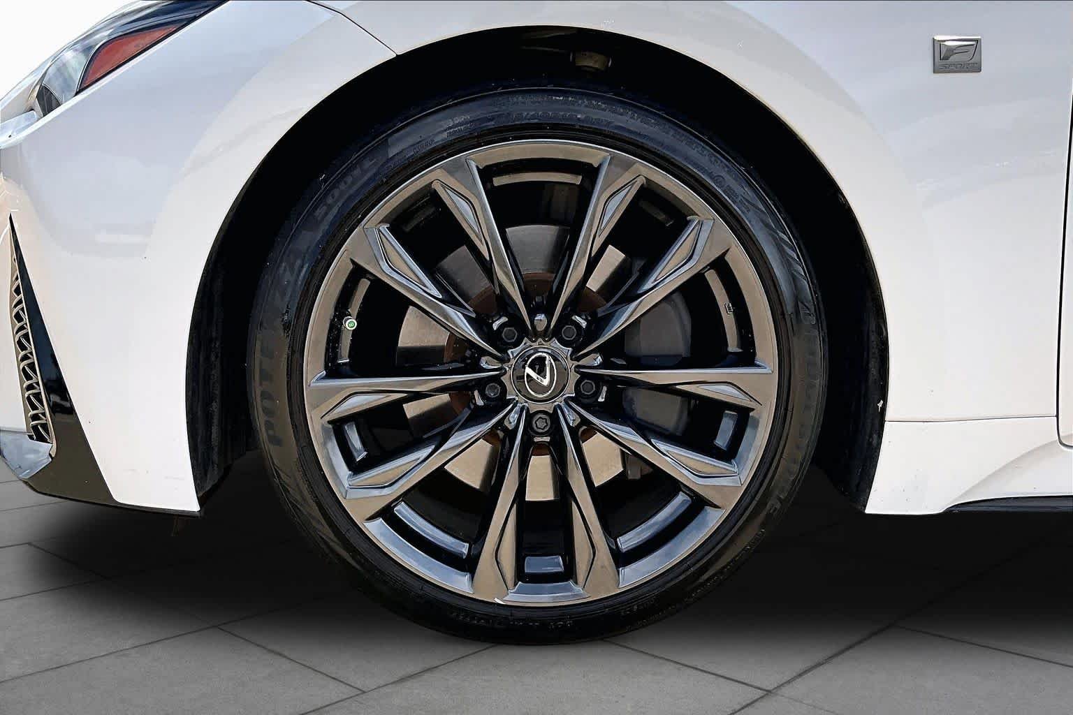 Used 2024 Ultra White Lexus F SPORT Design image 11
