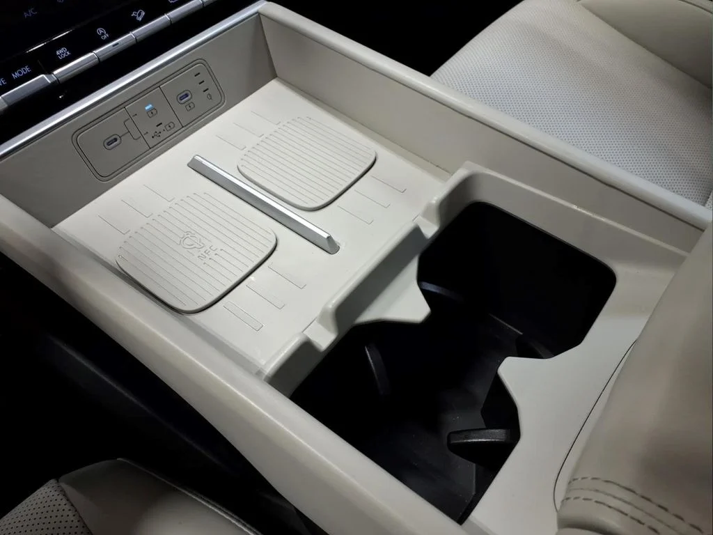 Certified Used 2025 Red Hyundai SEL image 11