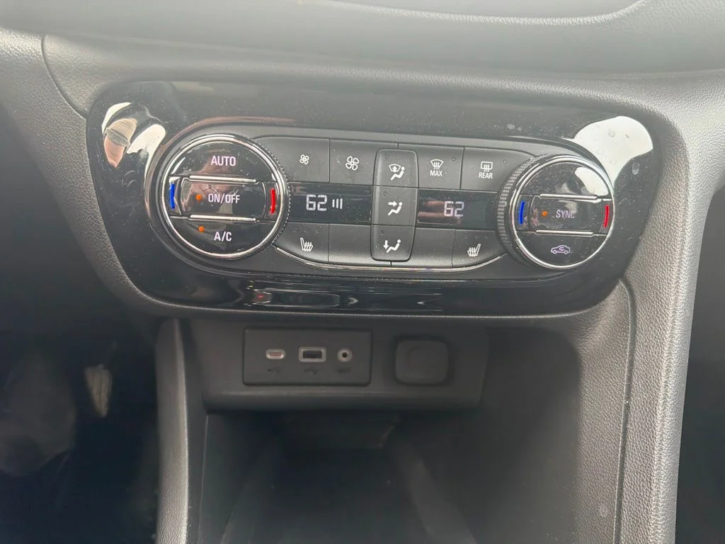 Used 2023 Red Buick Select image 23
