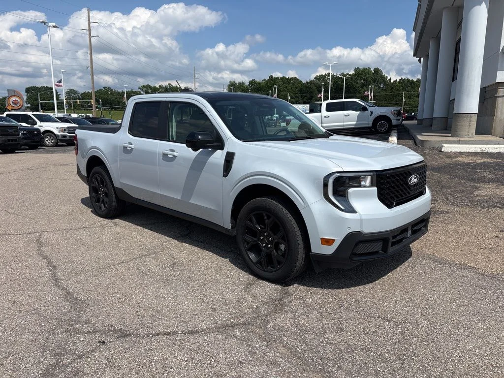 2025 Ford Maverick Lariat AWD's photo