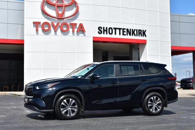Used 2023 Black Toyota XLE image 1