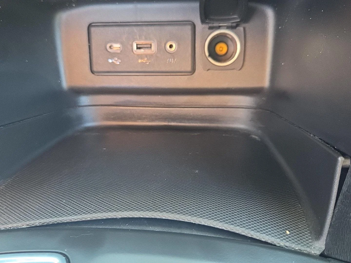 Used 2019 MOSAIC BLACK METALLIC Chevrolet LT image 16