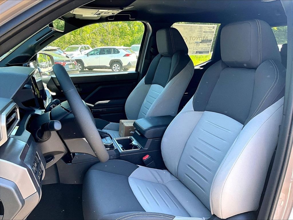 2026 Toyota Tacoma — photo 10