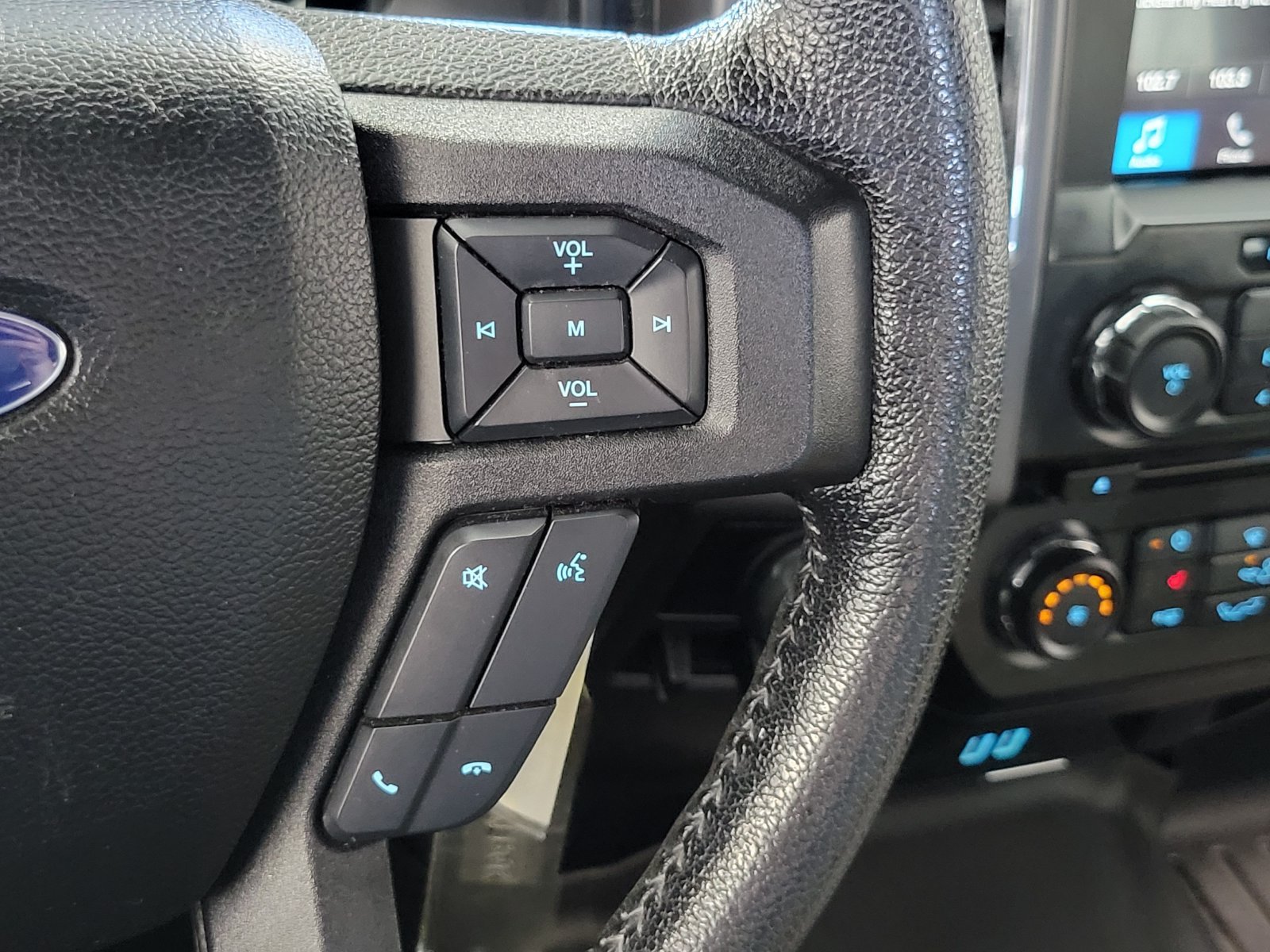 Used 2016 Blue Ford XLT image 17