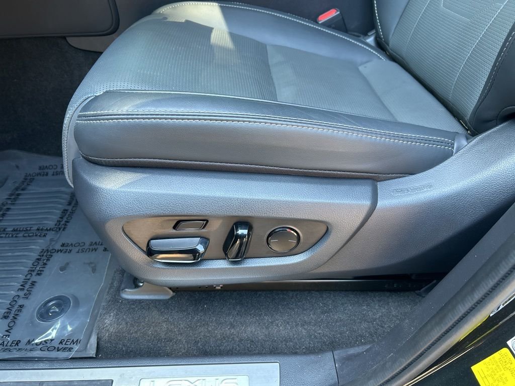 Used 2025 Black Lexus 550 Luxury image 17