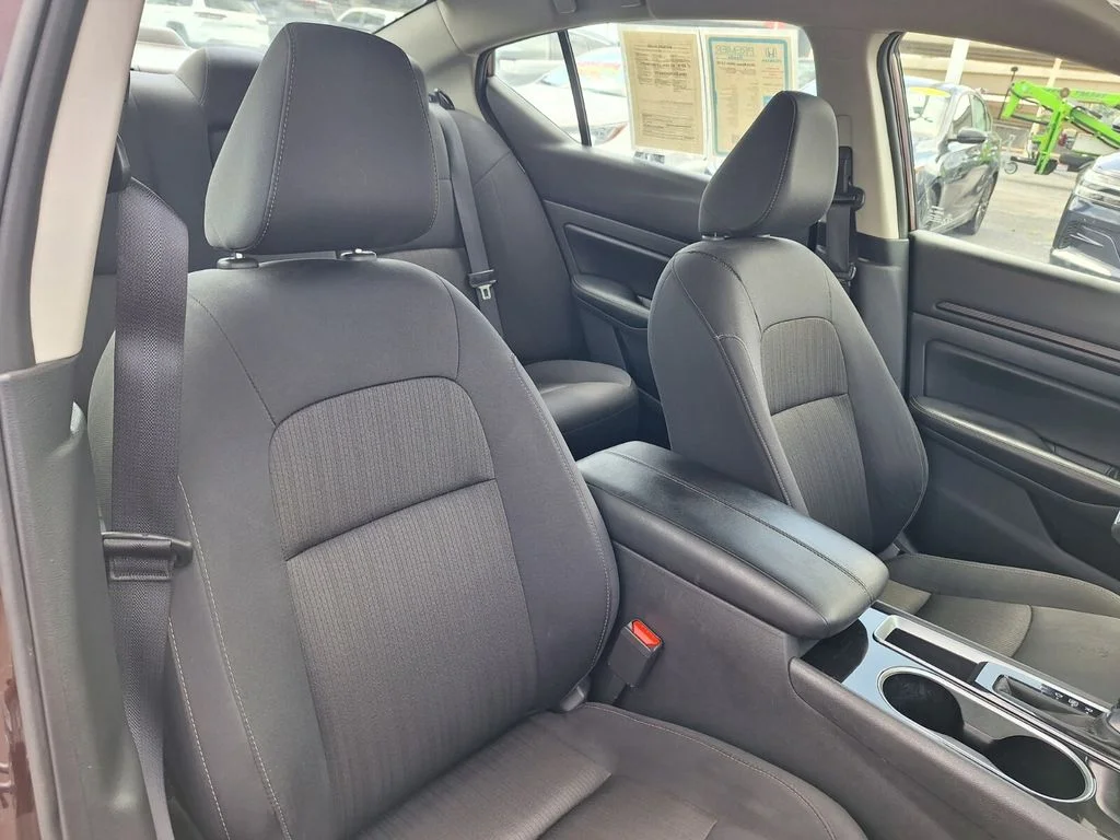 2024 Nissan Altima SV - Photo 29